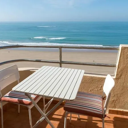 Gatu Bani Con Terraza Y Vista Frontal Al Mar, Preferente Mayores De 25 Anos Y Familias Appartement Cadix